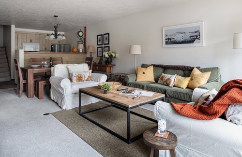 Moose Wilson Road Condo | Outpost: Windflower 2112