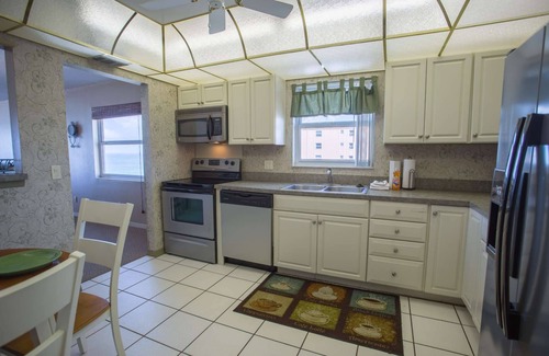Madeira Beach Condo | Outstanding Corner Unit in the Sea Breeze Resort!