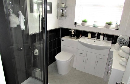 Oldham House | Outstanding House 3 bedrooms Manchestern