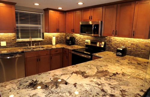 Marathon Condo | Outstanding Oceanfront Condo On The Beach With A Pool!