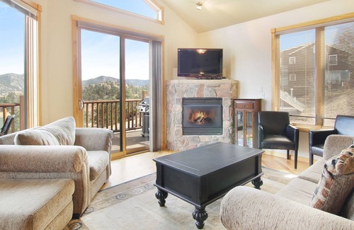 Estes Park Condo | Ouzel Peak 22A - 2 Br Condo with Lake/Mountain Views!