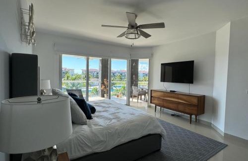 Jimenez Apartment | OV Casa Regia 324 N condo