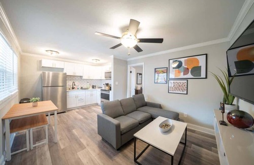East Ocean View Apartment | OV Mosaic - Summer Suite