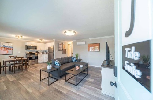 East Ocean View Apartment | OV Mosaic - Tide Suite