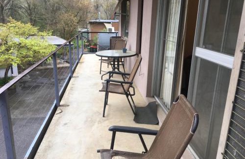 Bright Apartment | Ovensview On Riverside