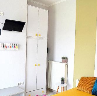 Adamas Apartment | Overhill Apartments Adamas