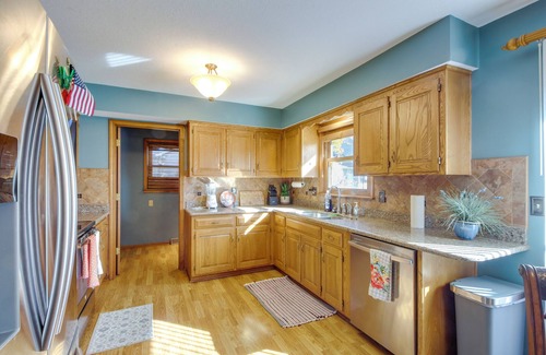 Overland Park Cottage | Overland Park Family Home w/Game Room & Backyard!
