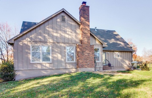 Overland Park Cottage | Overland Park Family Home w/Game Room & Backyard!