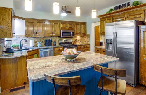 Overland Park House | Overland Park Home w/Fenced-In Yard & Gas Grill!