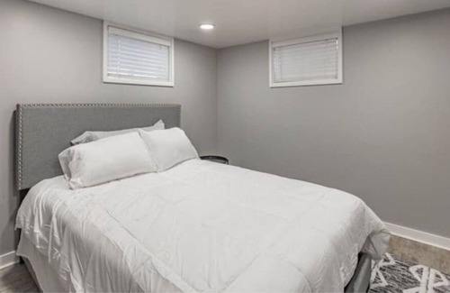 Lenexa House | Overland Park Oasis