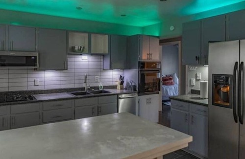 Lenexa House | Overland Park Oasis