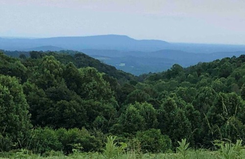 Vesta Cottage | Overlook Cottage at the Parkway by Buffalo Mtn Gtw