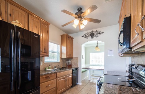 Canyon Lake House | Overlook Pointe Lake House- Waterfront with Stunning Views and Hot Tub!