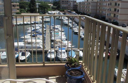 Mandelieu-La-Napoule Apartment | Overlooking the marina, close to the sea and town center, rated 3*.