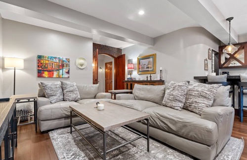 Baytowne Wharf Condo | Overlooks Baytowne Wharf* New Orleans Style Luxury*Free Activities Included*Tram