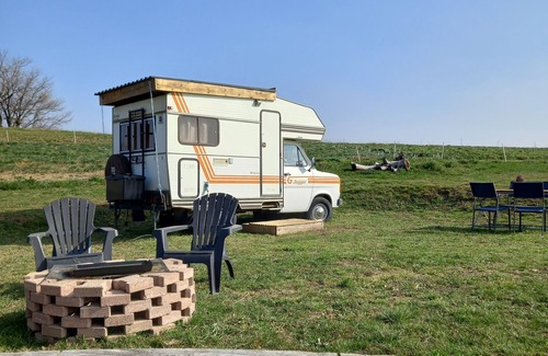Saint-Barthelemy-le-Plain House | Overnight stay in a vintage camper