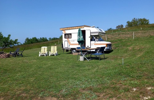 Saint-Barthelemy-le-Plain House | Overnight stay in a vintage camper