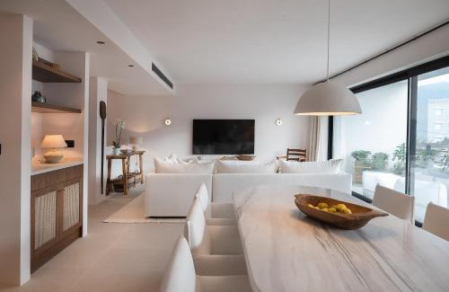 Anatolikos Sinikismos Villa | OVILIO KALAMATA