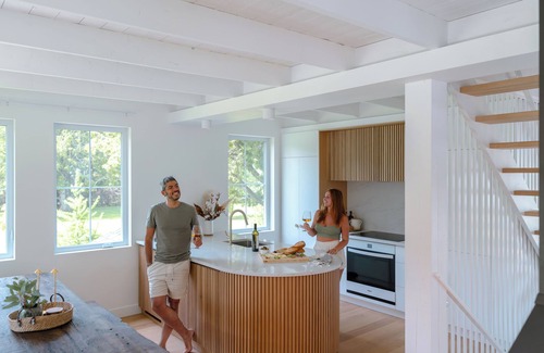 Huberdeau Ski Chalet | ōVive – Stunning River View, Design, Hot Tub & Tremblant