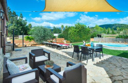 Campanet Villa | Owl Booking Villa Garreta - Rustic Stay with Mountain Views
