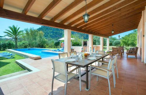 Pollensa Villa | Owl Booking Villa Romeu - 10 Min Walk to the Old Town