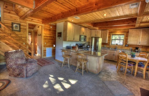 Foresta Cabin | Owl Moon Cabin - Rare jewel of a cabin located inside Yosemite National Park