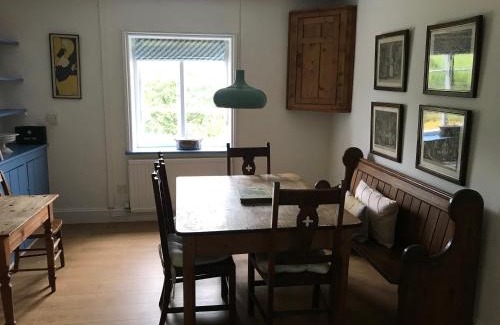 Dursley House | Owlpen Manor Cottages