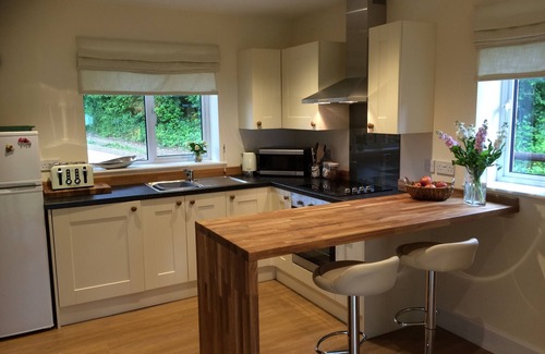 Farley Cottage | Owls Lodge - a peaceful retreat for two