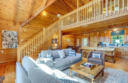 Ranger House | Owls Nest Pet-Friendly Cabin with Private Hot Tub