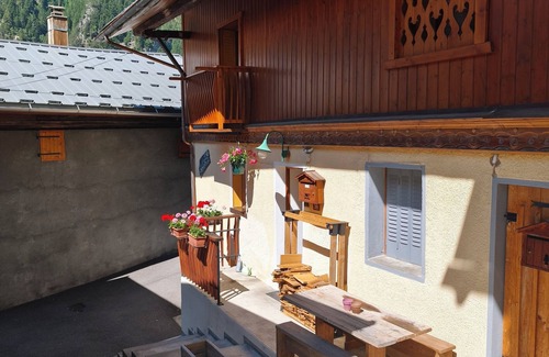 Planay Apartment | Owner's accommodation, 15 mns from Pralognan la Vanoise or Bozel