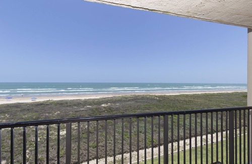 South Padre Island Condo | Owner's Special Beachfront Gated 2 Bedroom 2 Bath Sleeps 6 Wi-Fi, 2 Pools,Tennis