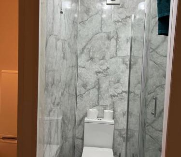 Forest Gate House | Oxborne Rooms UK - Wyatt