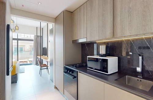 Jumeirah Village Apartment | Oxford Boulevard - Vibrant Studio in JVC