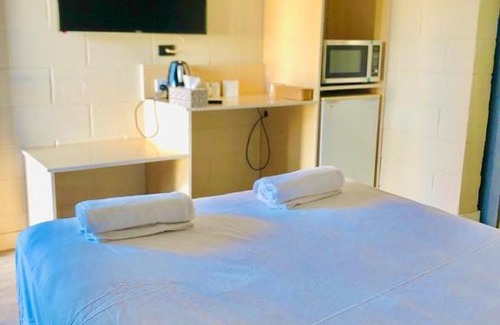 Cunnamulla Hotel | OXFORD HOTEL MOTEL