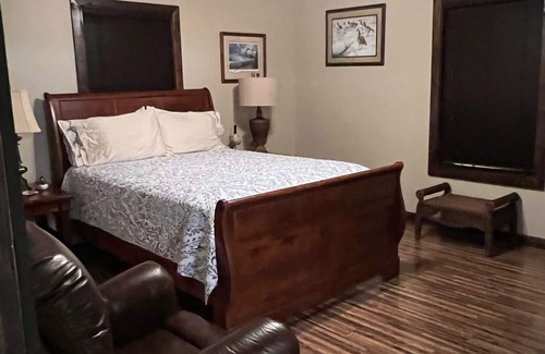 Sardis House | Oxford-Sardis Lake Total Privacy ~ New House on a Large Beautifully Wooded Lot