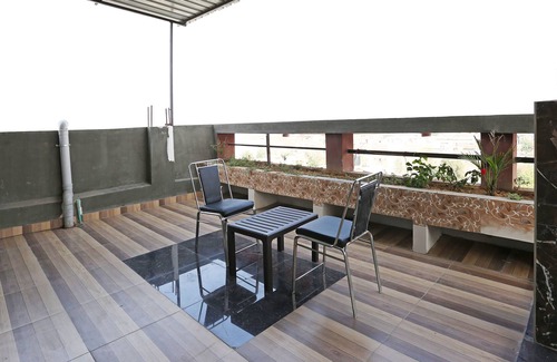Kota Hotel | OYO 10137 Hotel Vaishnavi