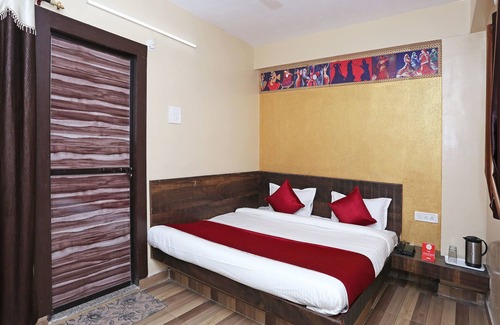 Kota Hotel | OYO 10137 Hotel Vaishnavi