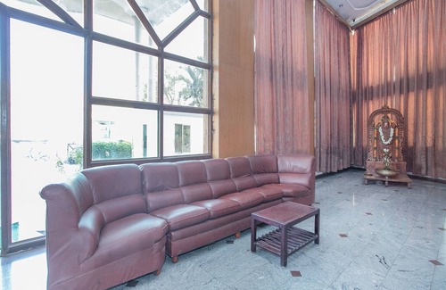 Bommasandra Hotel | OYO 10885 Hotel Keerthana International