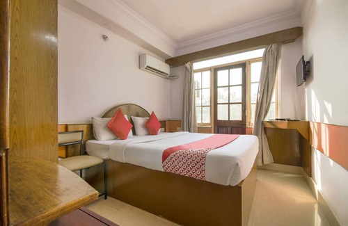 Bommasandra Hotel | OYO 10885 Hotel Keerthana International
