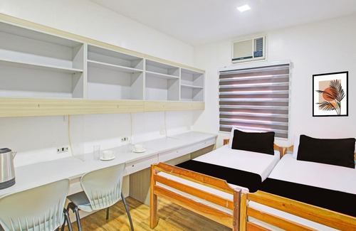 Sampaloc Hotel | OYO 1144 1318 Residences