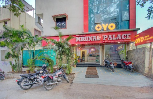 Daulatabad Hotel | OYO 11548 Hotel Mrunal Palace