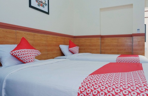 Pacitan Hotel | OYO 1190 Griya Soeratin Residence Syariah
