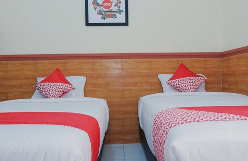 Pacitan Hotel | OYO 1190 Griya Soeratin Residence Syariah