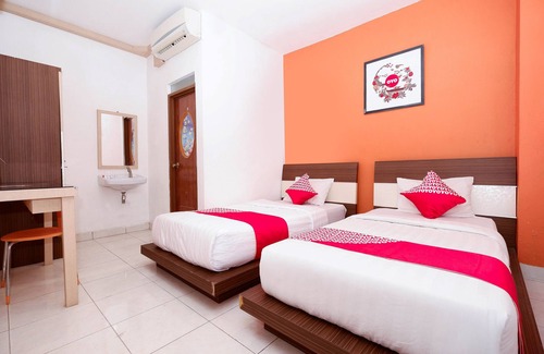 Semarang House | OYO 1251 Residence 8