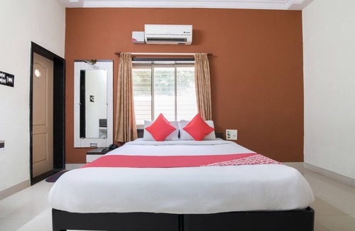 Electronics City Hotel | OYO 12737 JK Residency