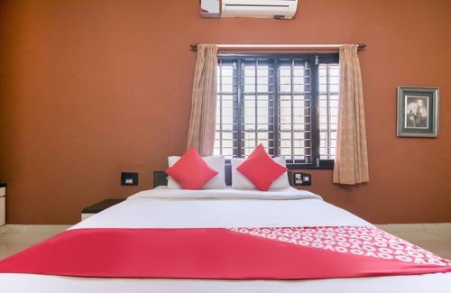 Electronics City Hotel | OYO 12737 JK Residency