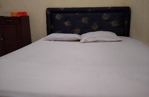 Bandung Hotel | OYO 1340 Wisma Alamanda