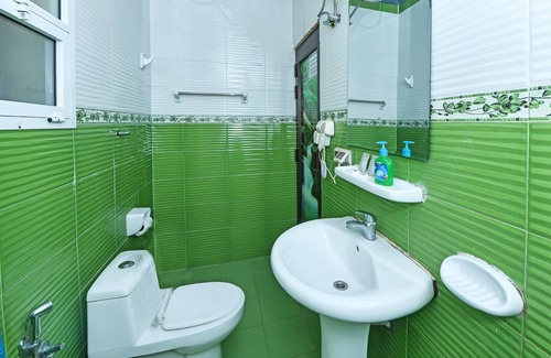 Barka Hotel | OYO 139 Al Ghadeer Hotel Apartments
