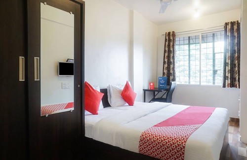Shivajinagar Hotel | OYO 14929 River View