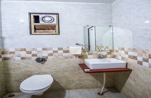 Abu Road Hotel | OYO 15180 Kavita Inn